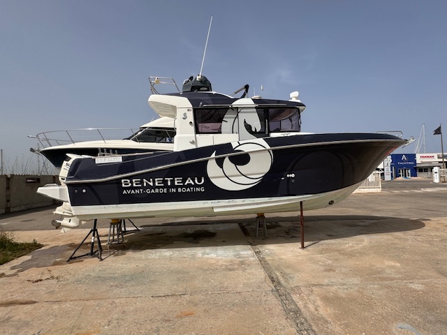 slider 0 Beneteau Barracuda 9